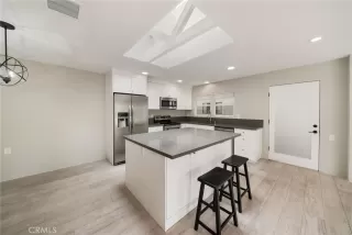 Photo #6: OC26070594 Listing 