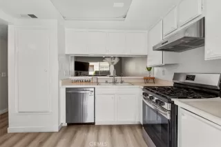 Photo #6: OC26071147 Listing 