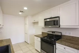 Photo #4: OC26071467 Listing 