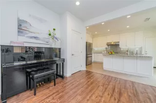 Photo #5: OC26071578 Listing 