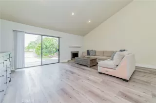 Photo #3: OC26072899 Listing 