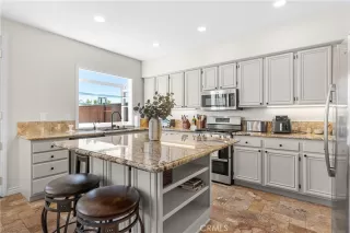 Photo #6: OC26073088 Listing 