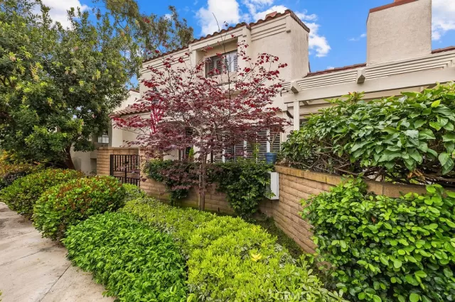 MLS: OC26073361 Condo For Sale