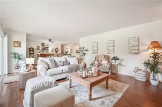 Photo #4: OC26073375 Listing 