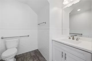 Photo #4: OC26073638 Listing 