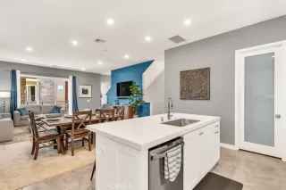 Photo #4: OC26073769 Listing 