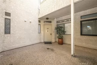 Photo #4: OC26074125 Listing