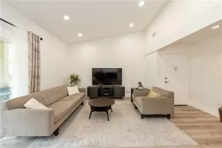 Photo #2: OC26074313 Listing