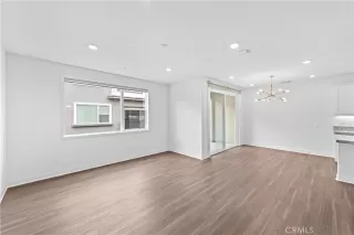 Photo #2: OC26074598 Listing 