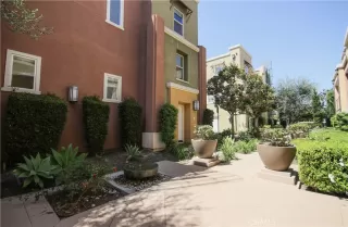 Photo #4: OC26074783 Listing