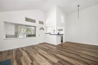 Photo #4: OC26074895 Listing 