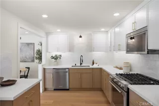 Photo #4: OC26075219 Listing 