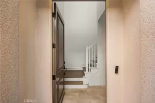 Photo #4: OC26075852 Listing 