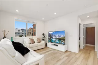 Photo #3: OC26075878 Listing