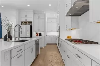 Photo #5: OC26076018 Listing 