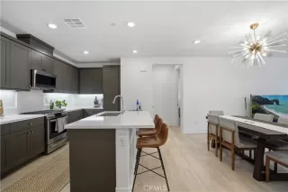 Photo #5: OC26076514 Listing 