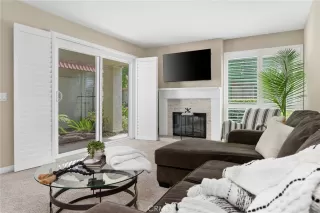 Photo #4: OC26077149 Listing 