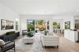 Photo #6: OC26077366 Listing