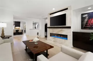 Browse active condo listings in ZIANI