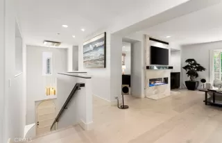 Photo #2: OC26077415 Listing