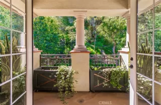 Photo #5: OC26077415 Listing