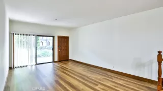 Photo #2: OC26077528 Listing 