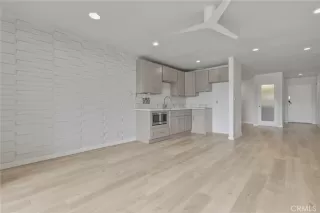 Photo #6: OC26077629 Listing 