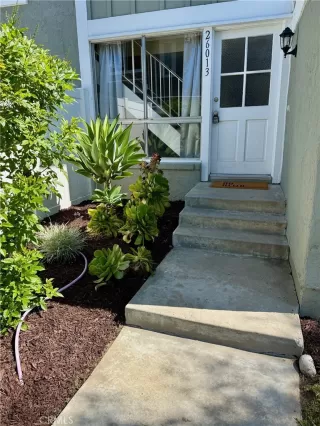 More Details about MLS # OC26077778 : 26013 VIA PERA