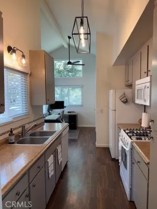 Photo #6: OC26077980 Listing 