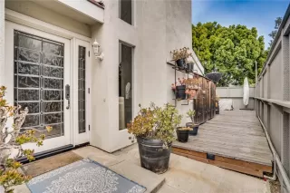 Photo #2: OC26078103 Listing 