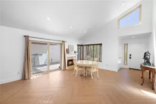 Photo #4: OC26078123 Listing 