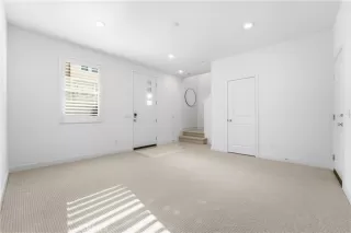 Photo #4: OC26078165 Listing 