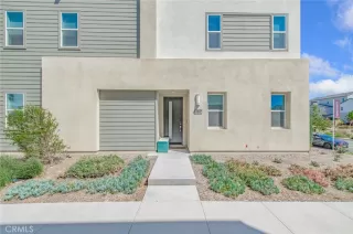 Photo #2: OC26078334 Listing 