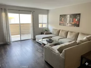 Photo #3: OC26078369 Listing