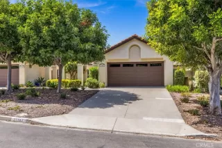 Photo #4: OC26078382 Listing