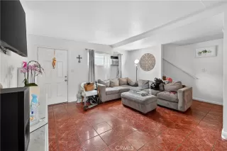 Photo #5: OC26078493 Listing 