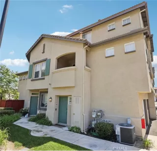 Photo #1: OC26078520 Listing 