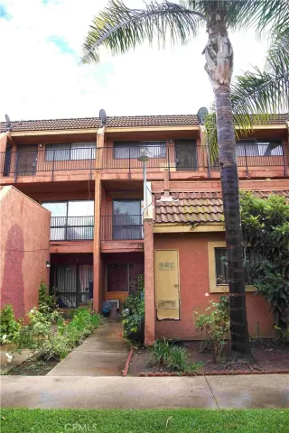 Photo #2: OC26078656 Listing 