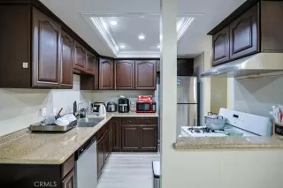 Photo #5: OC26078864 Listing