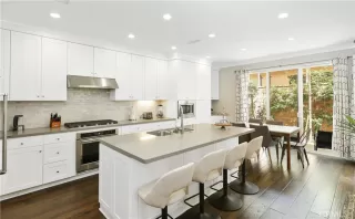 Photo #3: OC26078900 Listing