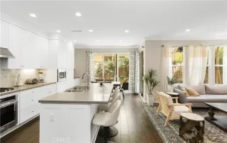 Photo #4: OC26078900 Listing