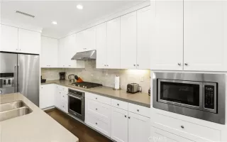 Photo #6: OC26078900 Listing