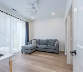 Photo #5: OC26079216 Listing 