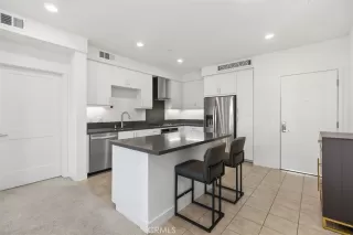 Photo #5: OC26079277 Listing 