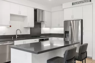 Photo #6: OC26079277 Listing 