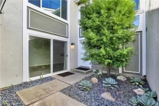 Photo #4: OC26079359 Listing 