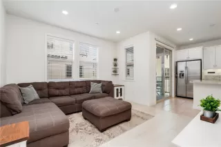 Photo #1: OC26079368 Listing 