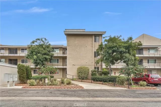 MLS: OC26079391 Condo For Sale