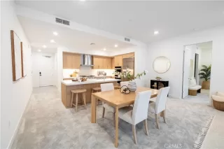 Photo #3: OC26079413 Listing 