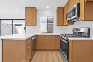 Photo #1: OC26079519 Listing 